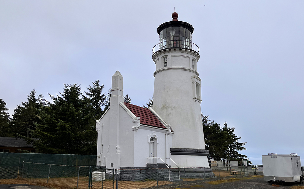 Umpqua River Lighthouse im Nebel